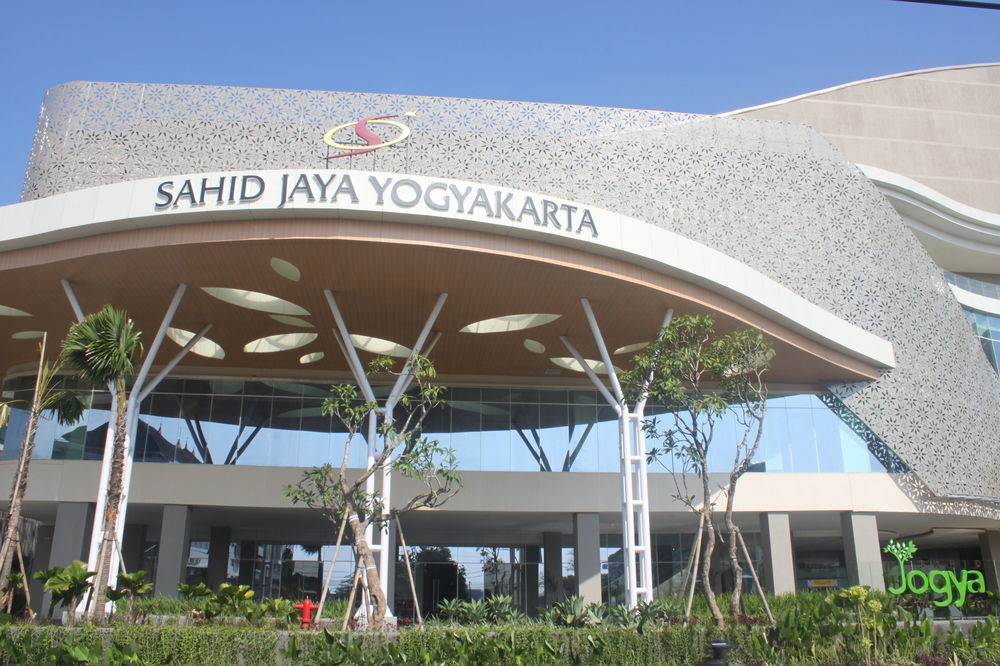 Sahid Raya & Convention 4*